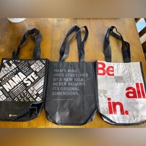 Lululemon Reusable Shopping Tote Bag with snap closure Lot Of 3